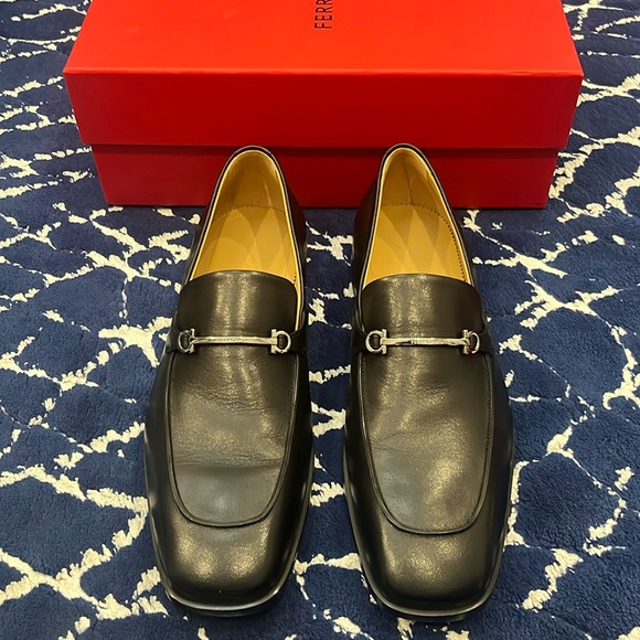 Salvatore Ferragamo Mocassin Men’s Shoes NEW never been born